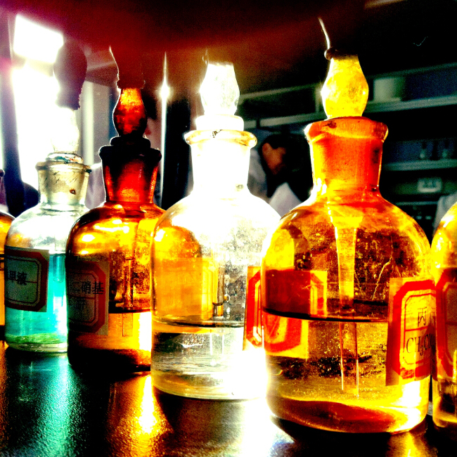 - Chemicals（自由页 remix）
